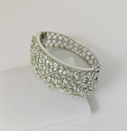 Elegant Silver-toned American Diamond Bracelet – Heavy Bridal & Party Wear