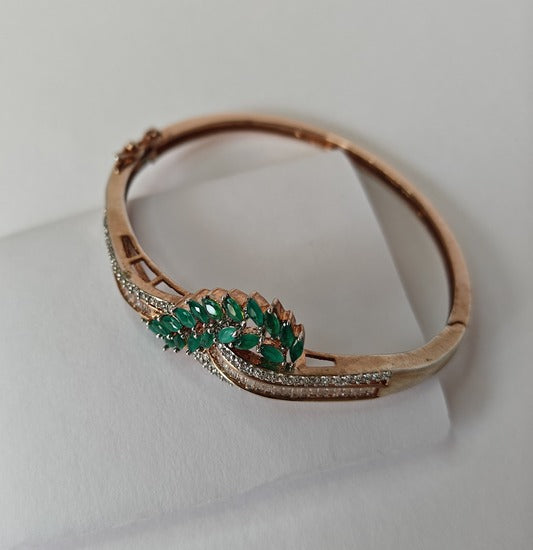 Stylish Rose Gold Bracelet with Green Gemstones & Diamond Accents